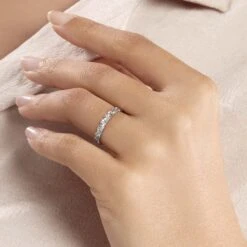 Alliance Fleur Diamantee Ruban Plat Or Blanc -Histoire d'Or B3AFBW0330 model1