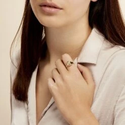 Chevalière Ovale Diamantee Soleil Or Jaune 9 Chevalière Ovale Diamantee Soleil Or Jaune -Histoire d'Or B3HMJW0119 model0