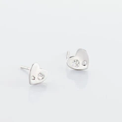 Boucles D'oreilles Puces Daria Coeur Plein Or Blanc Oxyde De Zirconium -Histoire d'Or B3OFBZW415 view2