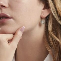 Boucles D'oreilles Pendantes Gisselle Or Jaune Nacre -Histoire d'Or B3OFJX2012 model0