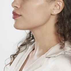 Boucles D'oreilles Puces Konstantsia Or Jaune Oxyde -Histoire d'Or B3OFJZW937 model0