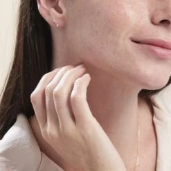 Boucles D'oreilles Puces Or Jaune Fortunella Oxydes De Zirconium -Histoire d'Or B3OFJZW965 model0