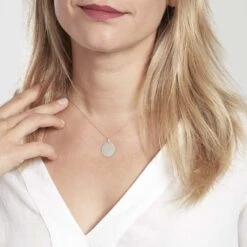 Pendentif Sirona Pastille Gravable Or Blanc -Histoire d'Or B3PFBW0269 model0