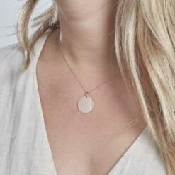 Pendentif Sirona Pastille Gravable Or Rose 7 Pendentif Sirona Pastille Gravable Or Rose -Histoire d'Or B3PFRW0009 model1