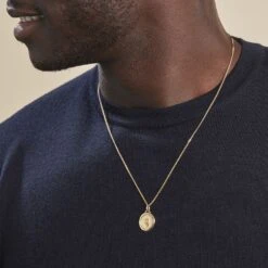 Pendentif Vierge Ovale Or Jaune -Histoire d'Or B3PMJW0217 model1