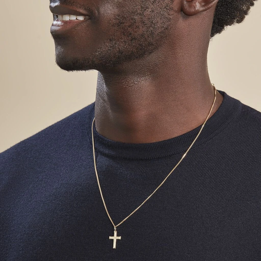 Pendentif Benny Croix Ciselee Or Jaune 4 Pendentif Benny Croix Ciselee Or Jaune – Image 4