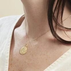 Medaille Or Jaune Sainte Famille -Histoire d'Or B7PMJW00RY model0