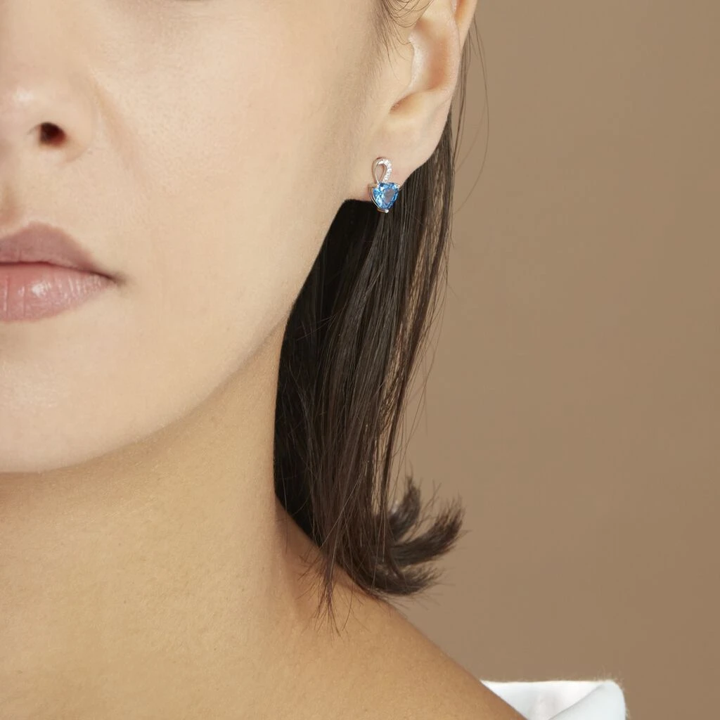 Boucles D'oreilles Puces Argent Blanc Atieno Oxyde De Zirconium 4 Boucles D'oreilles Puces Argent Blanc Atieno Oxyde De Zirconium – Image 4